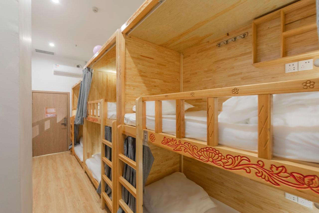 Fangorn Hostel Chongqing Exteriör bild